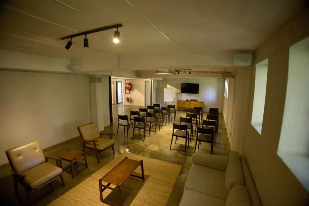 001_blackbrick-conference-room