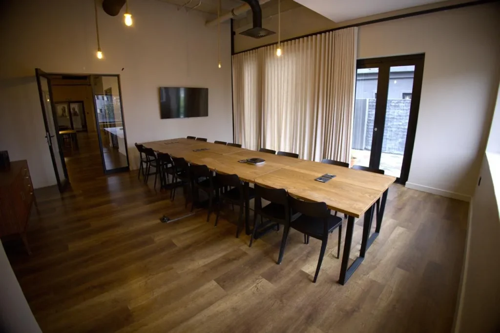 002_blackbrick-conference-room