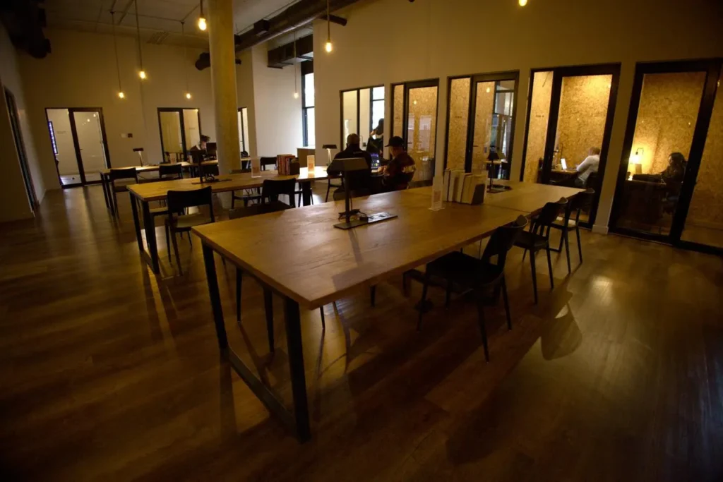 003_blackbrick-conference-room